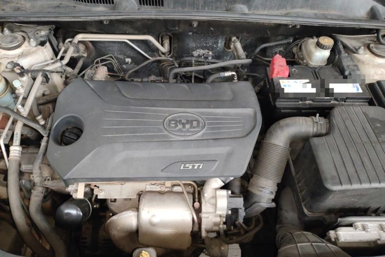 Used BYD Song 2016 GaiShi Edition 1.5TID Automatic Elite Model Engine Bay