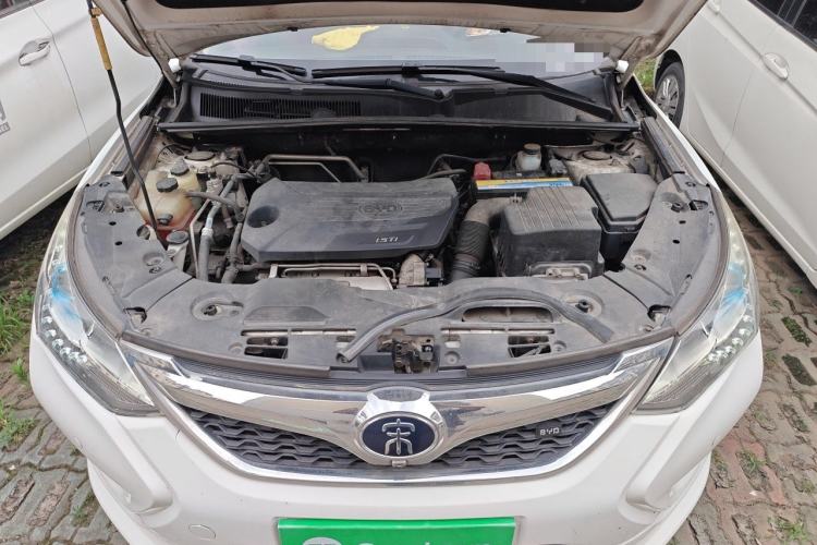 Used BYD Song 2016 GaiShi Edition 1.5TI Manual Elite Model Engine Bay