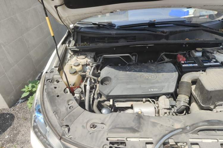 Used BYD Song 2016 GaiShi Edition 1.5TI Manual Elite Model Engine Bay Right