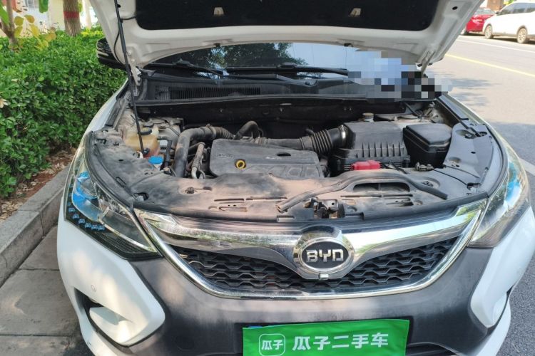 Used BYD Song 2016 2.0TID Automatic Flagship Edition Engine Bay Right