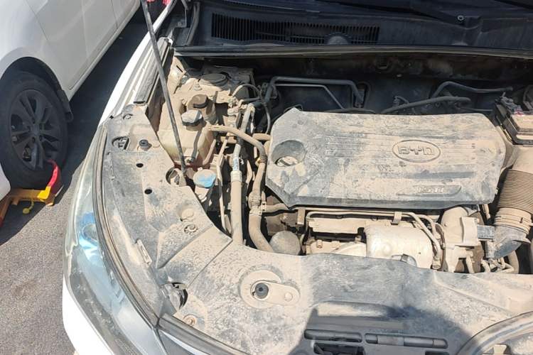Used BYD Song 2016 1.5TI Manual Luxury Model Engine Bay Right
