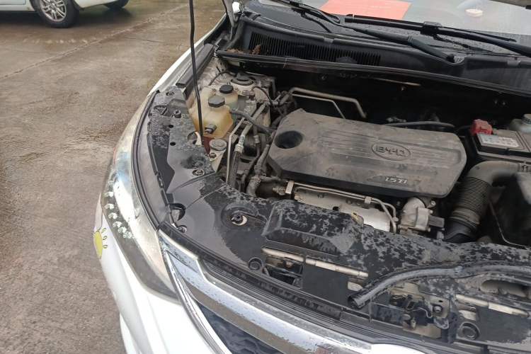 Used BYD Song 2016 GaiShi Edition 1.5TID Automatic Elite Model Engine Bay Right