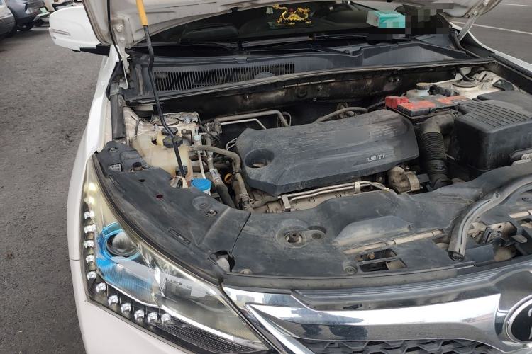 Used BYD Song 2016 Gaishi Edition 1.5TID Automatic Luxury Model Engine Bay Right