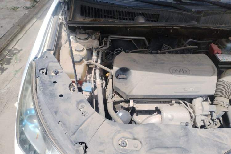 Used BYD Song 2016 1.5TI Manual Luxury Model Engine Bay Right