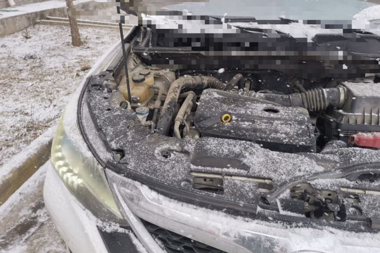Used BYD Song 2016 2.0TID Automatic Prestige Edition Engine Bay Right