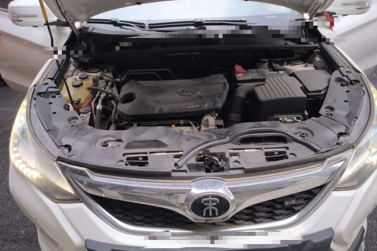 Used BYD Song 2016 GaiShi Edition 1.5TI Manual Elite Model Engine Bay