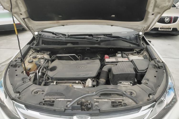 Used BYD Song 2016 GaiShi Edition 1.5TID Automatic Elite Model Engine Bay