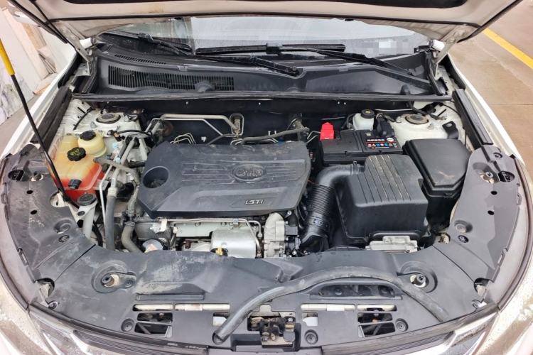 Used BYD Song 2016 GaiShi Edition 1.5TI Manual Elite Model Engine Bay
