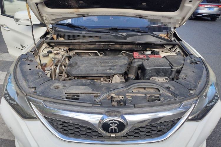 Used BYD Song 2016 GaiShi Edition 1.5TI Manual Elite Model Engine Bay