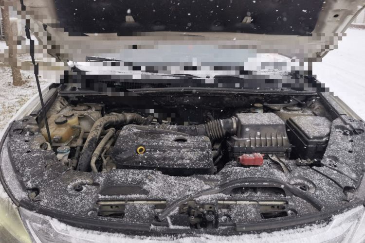Used BYD Song 2016 2.0TID Automatic Prestige Edition Engine Bay