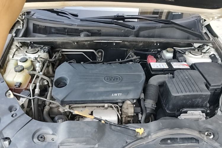 Used BYD Song 2016 GaiShi Edition 1.5TI Manual Elite Model Engine Bay