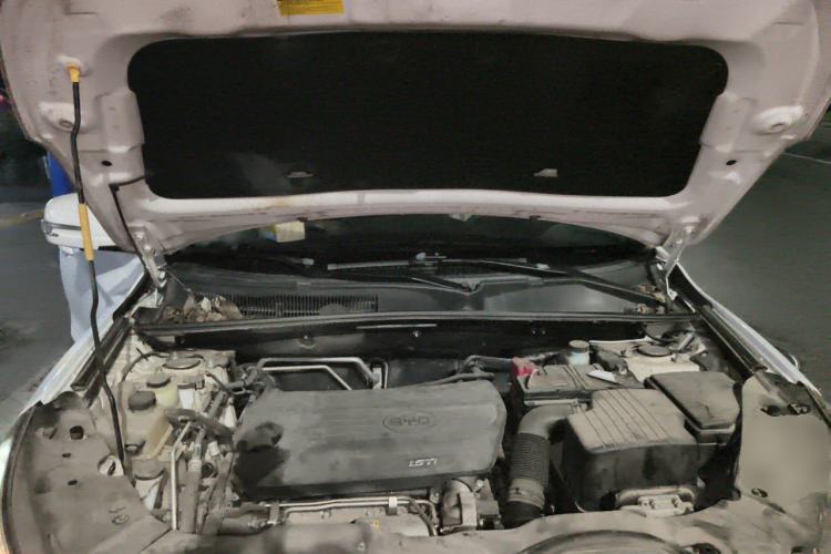 Used BYD Song 2016 GaiShi Edition 1.5TI Manual Elite Model Engine Bay