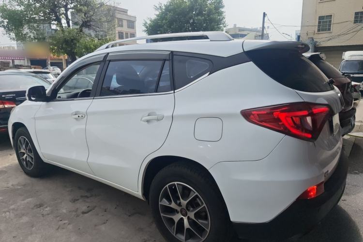 Used BYD Song 2016 GaiShi Edition 1.5TID Automatic Elite Model Exterior 3