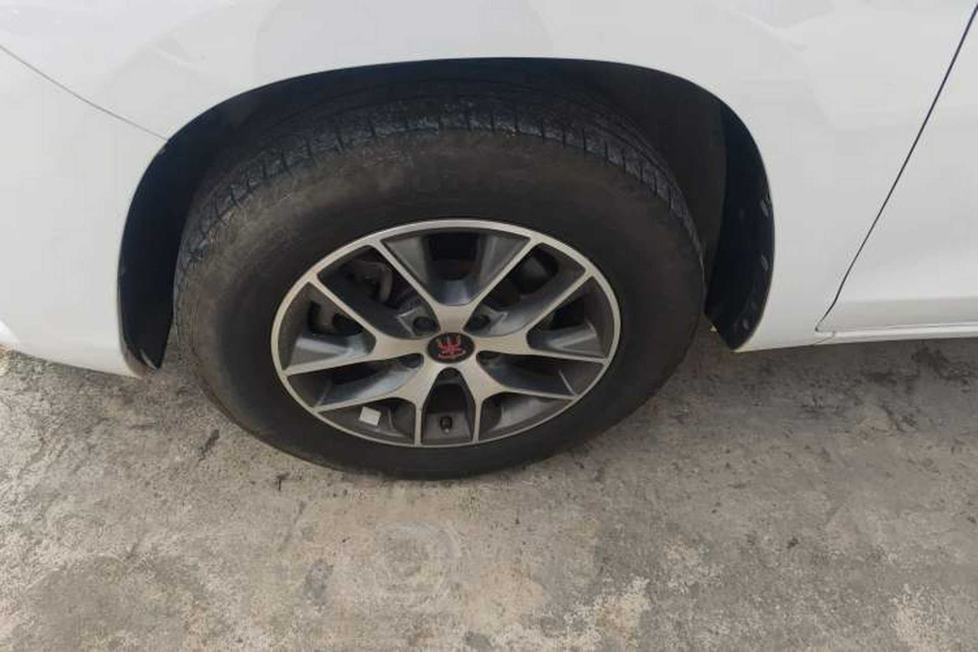 Used BYD Song 2016 GaiShi Edition 1.5TID Automatic Elite Model Exterior 7