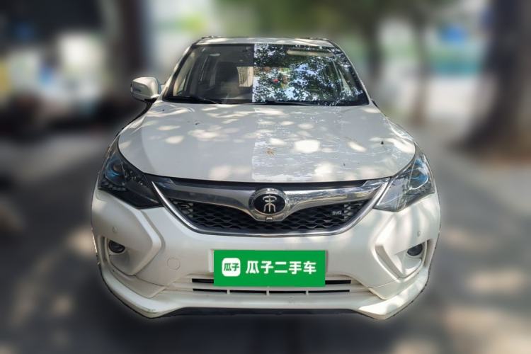 Used BYD Song 2016 GaiShi Edition 1.5TID Automatic Elite Model Front