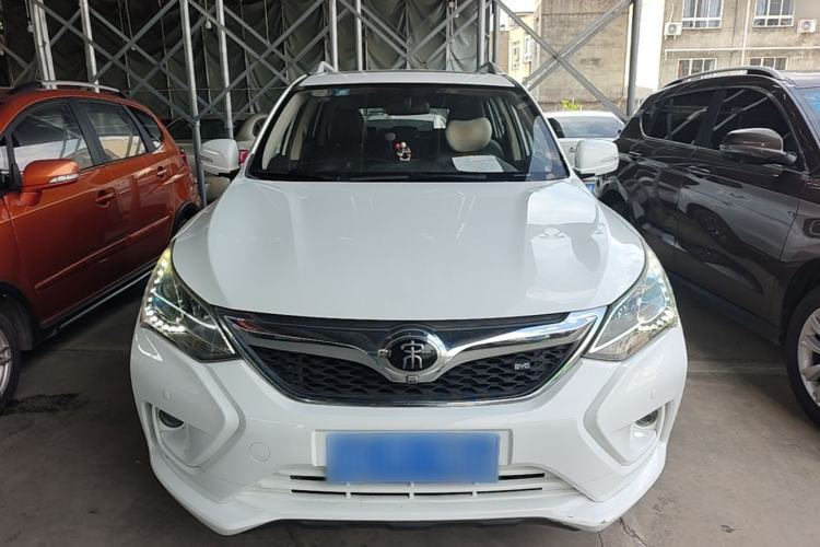 Used BYD Song 2016 GaiShi Edition 1.5TI Manual Elite Model Front