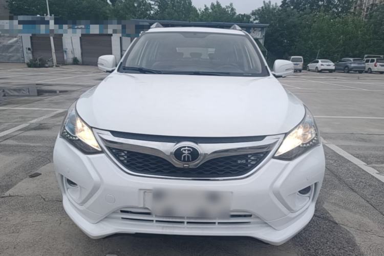 Used BYD Song 2016 GaiShi Edition 1.5TI Manual Elite Model Front