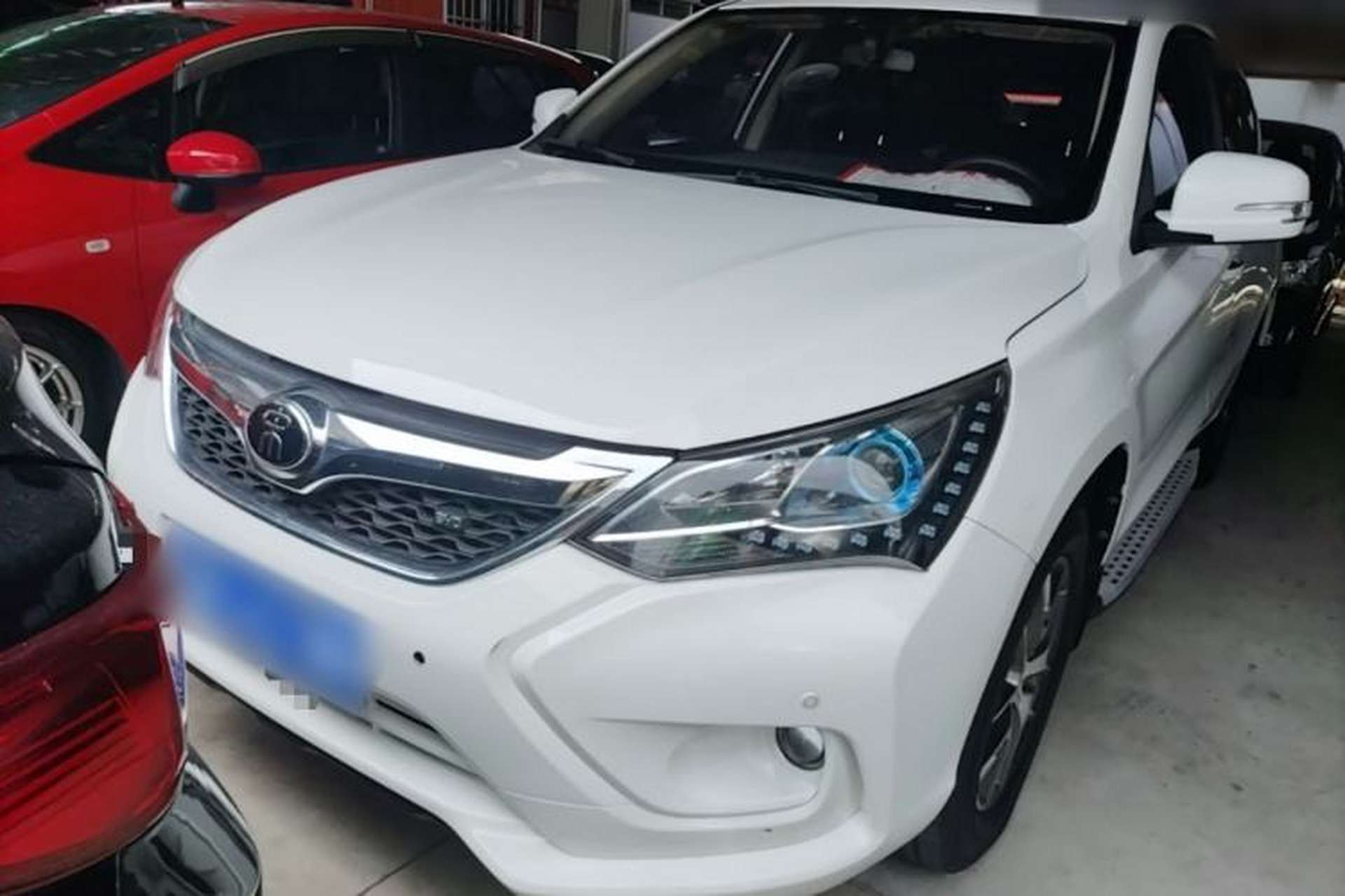 Used BYD Song 2016 Gaishi Edition 1.5TI Manual Leading Model Front Left 45 Deg