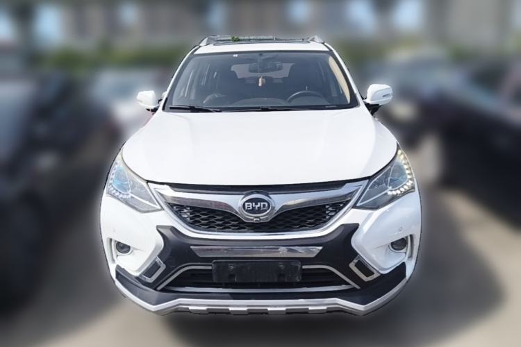 Used BYD Song 2016 Gaishi Edition 1.5TI Manual 4G Prestige Model Front
