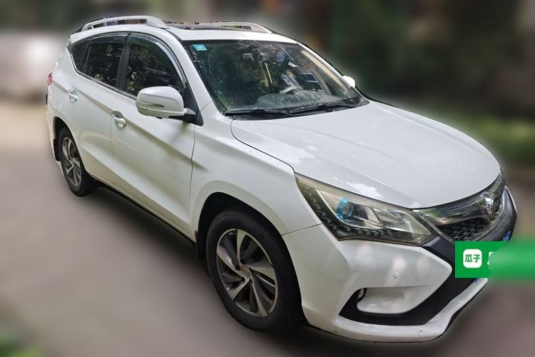 Used BYD Song 2016 1.5TI Manual Luxury Model Front Right 45 Deg