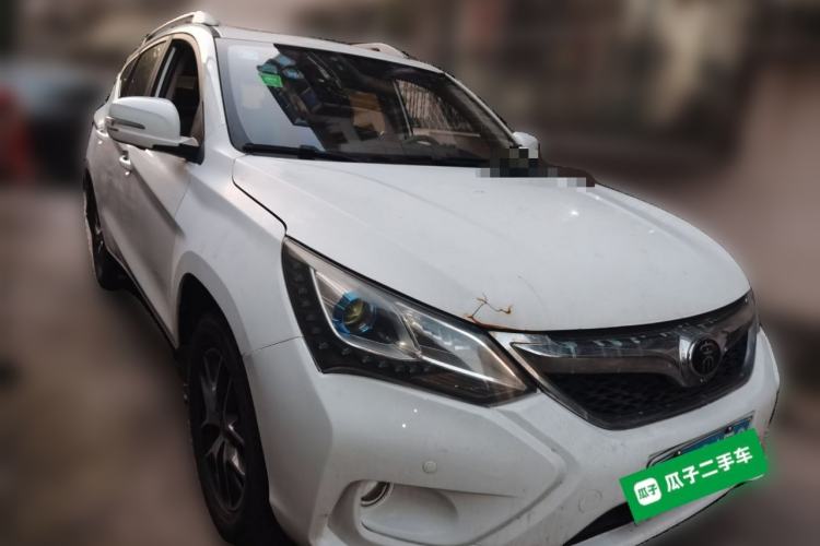 Used BYD Song 2016 Gaishi Edition 1.5TID Automatic Luxury Model Front Right 45 Deg