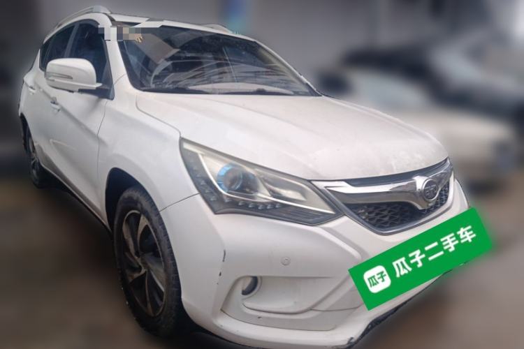 Used BYD Song 2016 1.5TI Manual Luxury Model Front Right 45 Deg