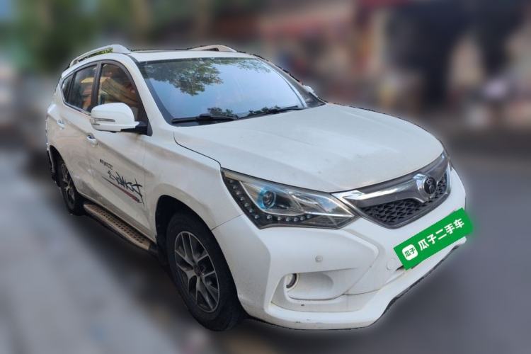Used BYD Song 2016 GaiShi Edition 1.5TI Manual Elite Model Front Right 45 Deg
