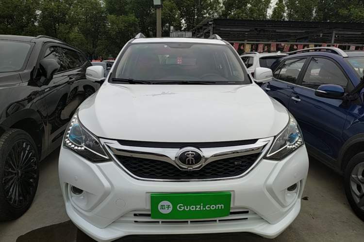 Used BYD Song 2016 GaiShi Edition 1.5TI Manual Elite Model Front