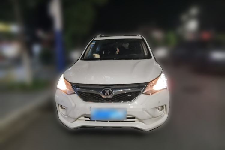 Used BYD Song 2016 GaiShi Edition 1.5TI Manual Elite Model Front
