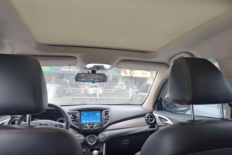 Used BYD Song 2016 2.0TID Automatic Prestige Edition Headliner