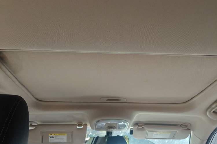 Used BYD Song 2016 1.5TI Manual Luxury Model Headliner