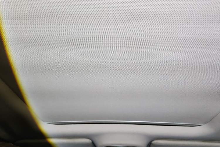 Used BYD Song 2016 1.5TI Manual Luxury Model Headliner