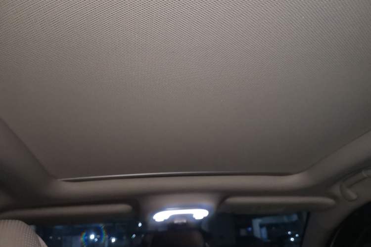 Used BYD Song 2016 2.0TID Automatic Prestige Edition Headliner