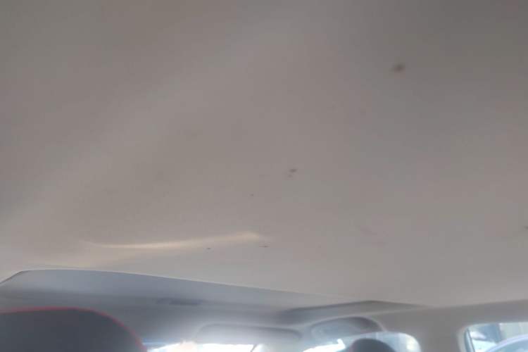 Used BYD Song 2016 GaiShi Edition 1.5TI Manual Elite Model Headliner
