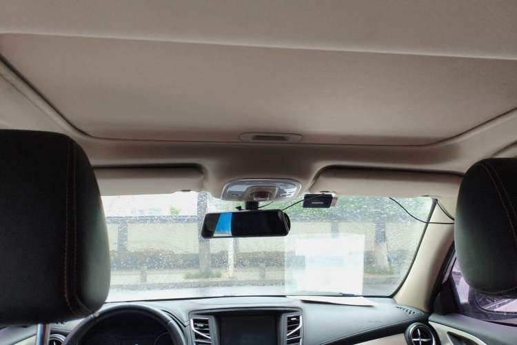 Used BYD Song 2016 GaiShi Edition 1.5TID Automatic Elite Model Headliner
