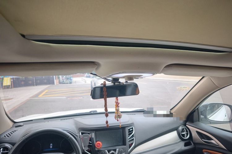 Used BYD Song 2016 2.0TID Automatic Prestige Edition Headliner