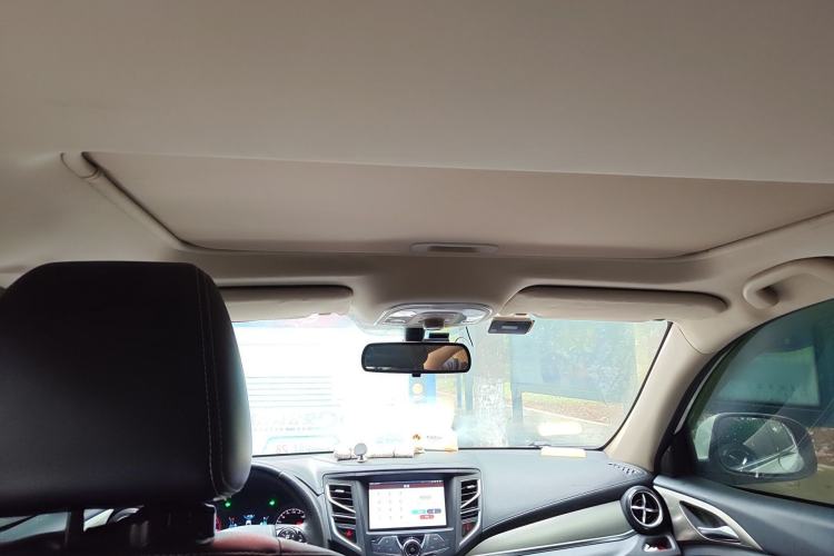 Used BYD Song 2016 GaiShi Edition 1.5TI Manual Elite Model Headliner