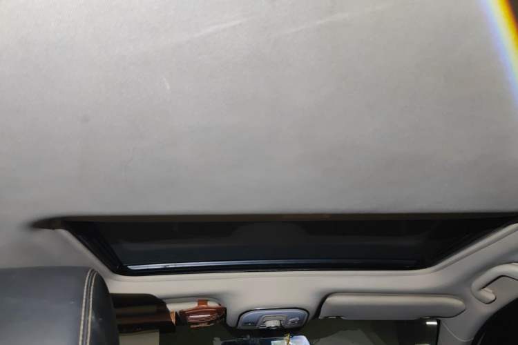 Used BYD Song 2016 GaiShi Edition 1.5TID Automatic Elite Model Headliner