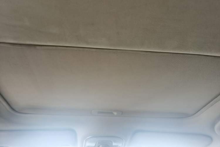 Used BYD Song 2016 GaiShi Edition 1.5TID Automatic Elite Model Headliner