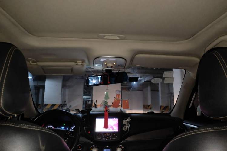 Used BYD Song 2016 GaiShi Edition 1.5TID Automatic Elite Model Headliner