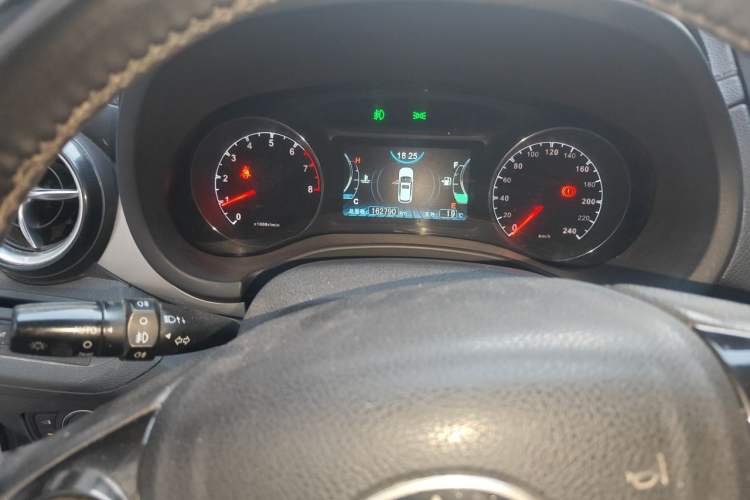 Used BYD Song 2016 GaiShi Edition 1.5TI Manual Elite Model Instrument Cluster