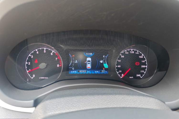 Used BYD Song 2016 1.5TI Manual Luxury Model Instrument Cluster
