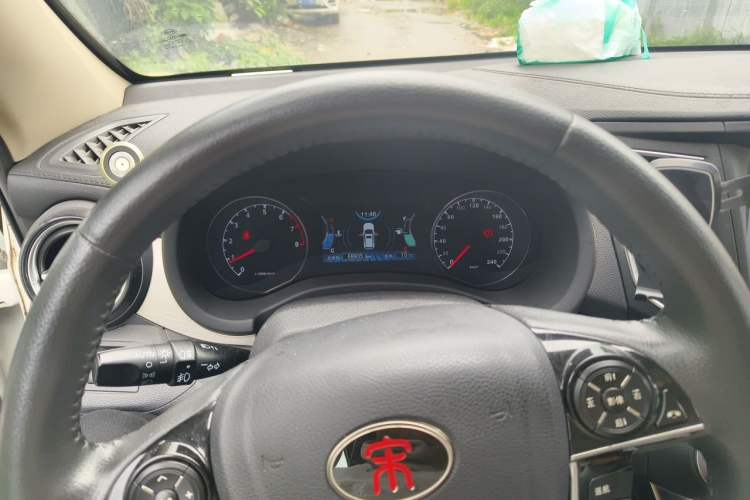 Used BYD Song 2016 1.5TI Manual Luxury Model Instrument Cluster