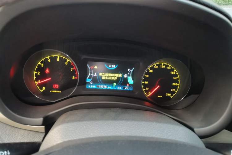 Used BYD Song 2016 Gaishi Edition 1.5TID Automatic Luxury Model Instrument Cluster