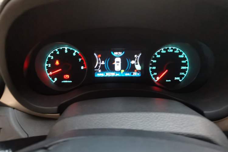 Used BYD Song 2016 Gaishi Edition 1.5TID Automatic Luxury Model Instrument Cluster