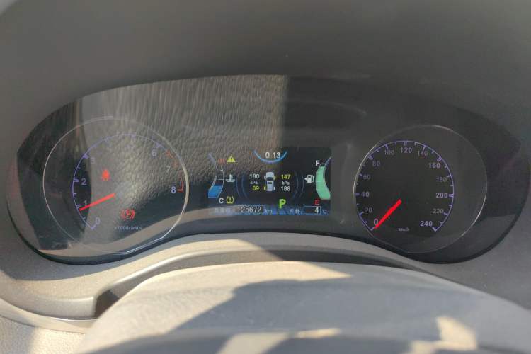 Used BYD Song 2016 Gaishi Edition 1.5TID Automatic Luxury Model Instrument Cluster