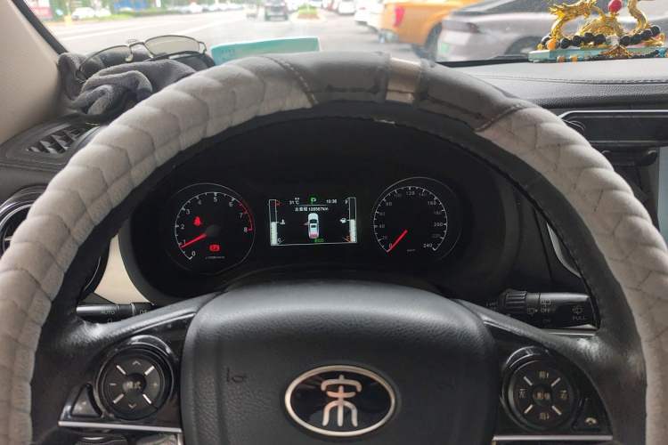 Used BYD Song 2016 Gaishi Edition 1.5TID Automatic Luxury Model Instrument Cluster