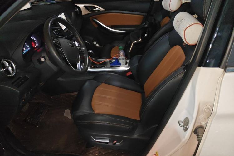Used BYD Song 2016 2.0TID Automatic Prestige Edition Left Front Seat