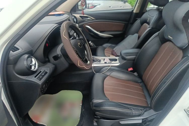 Used BYD Song 2016 GaiShi Edition 1.5TID Automatic Elite Model Left Front Seat