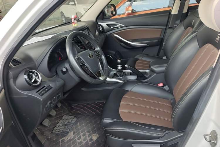Used BYD Song 2016 GaiShi Edition 1.5TI Manual Elite Model Left Front Seat